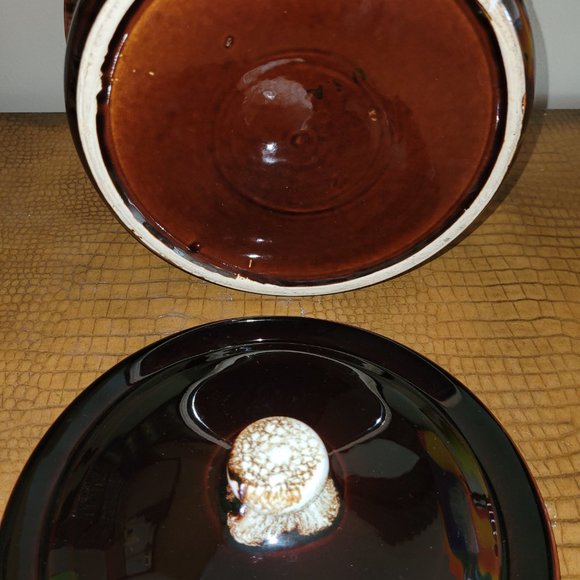 Vintage Brown Drip Glazed 2 Qt Bean Pot Casserole Pot & Lid 8\